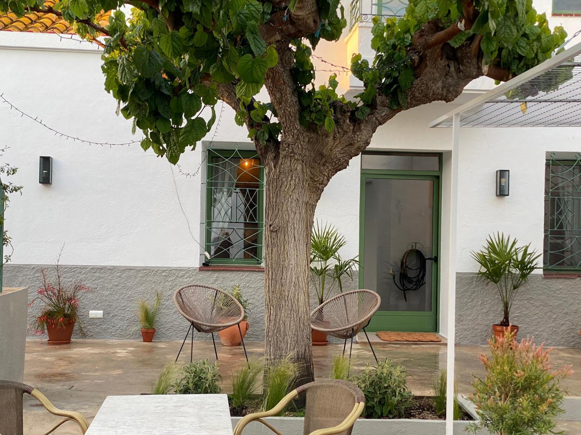 Les Filles Hotel Deltebre Exterior photo