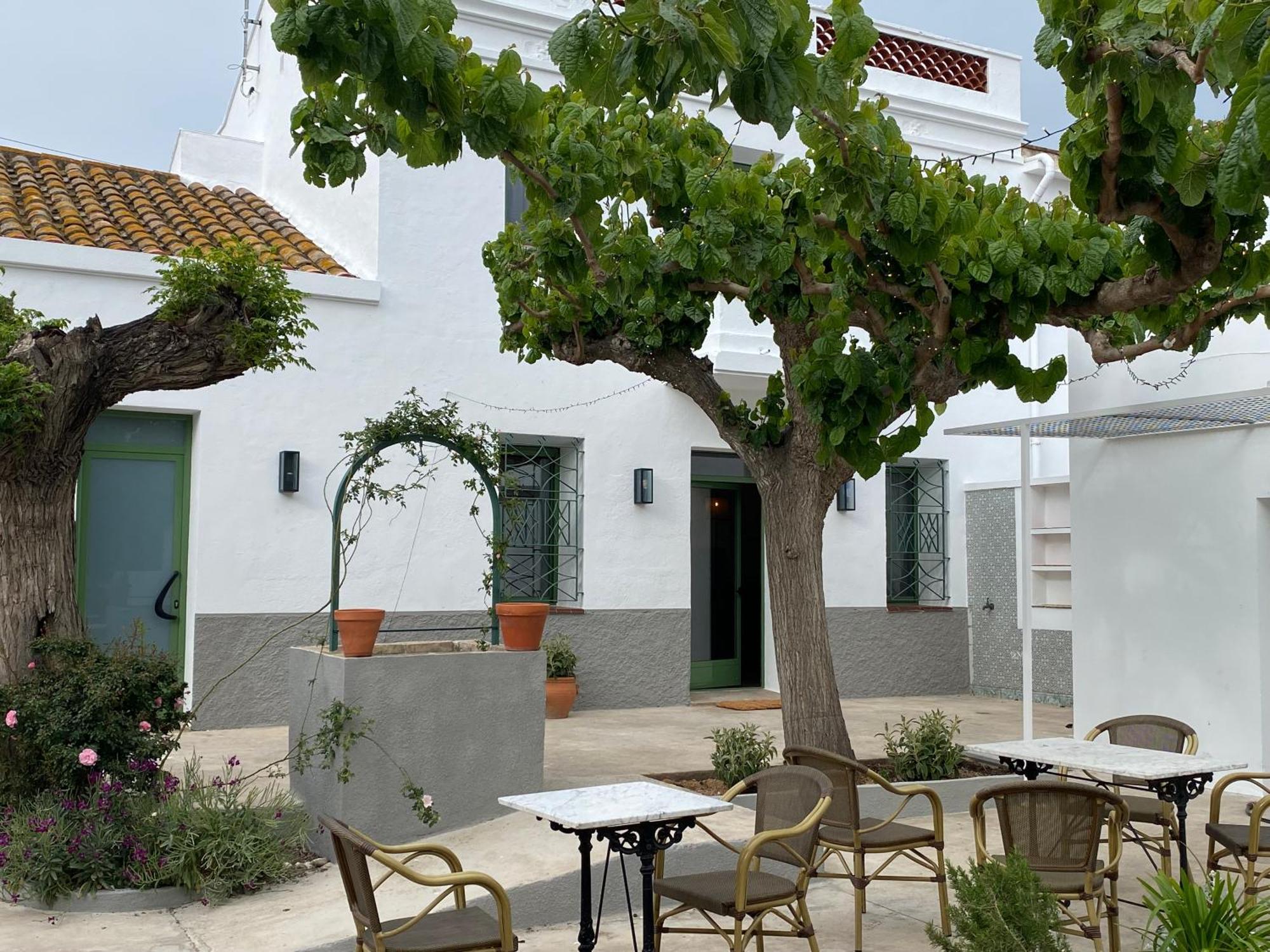 Les Filles Hotel Deltebre Exterior photo