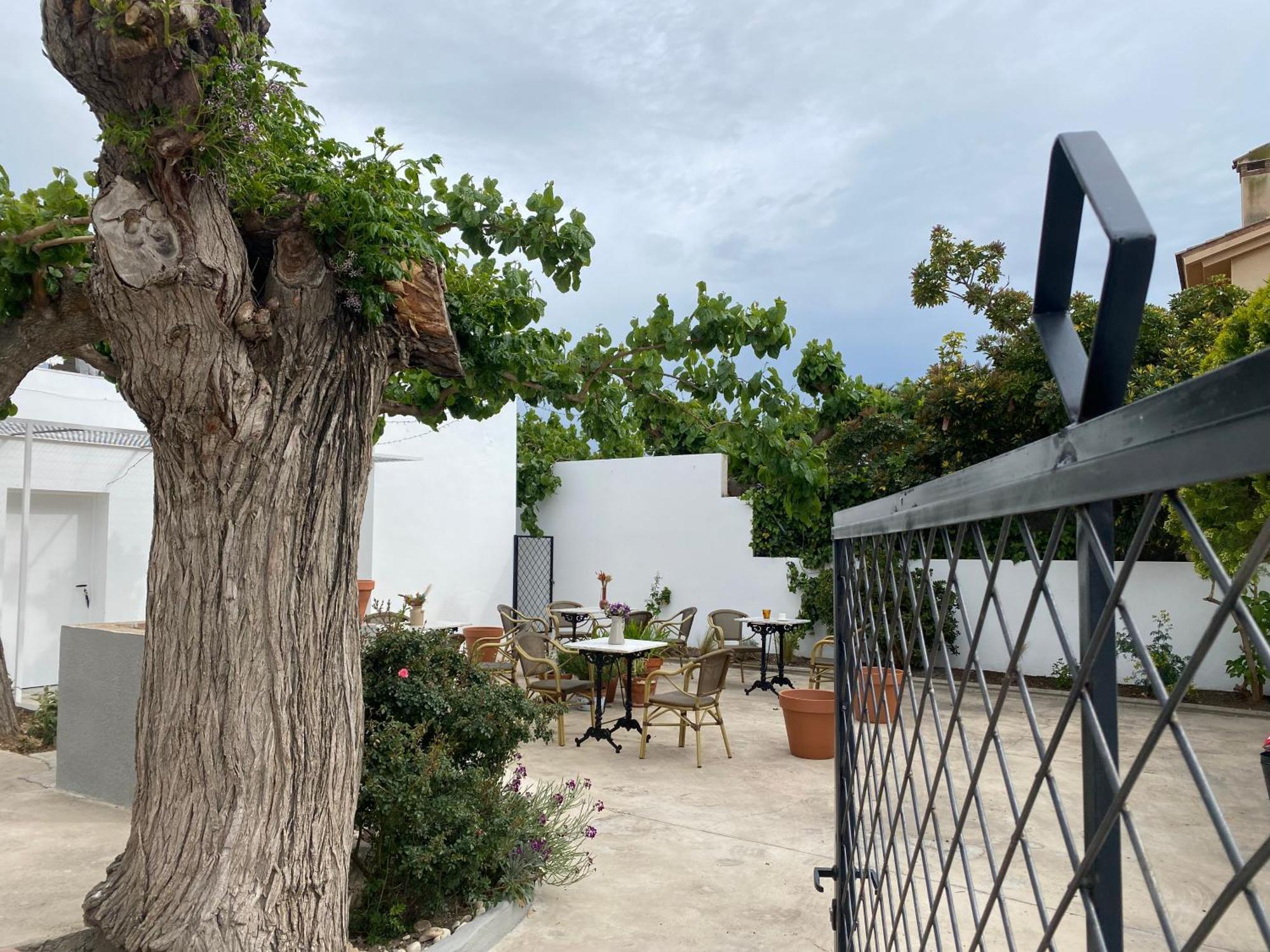 Les Filles Hotel Deltebre Exterior photo